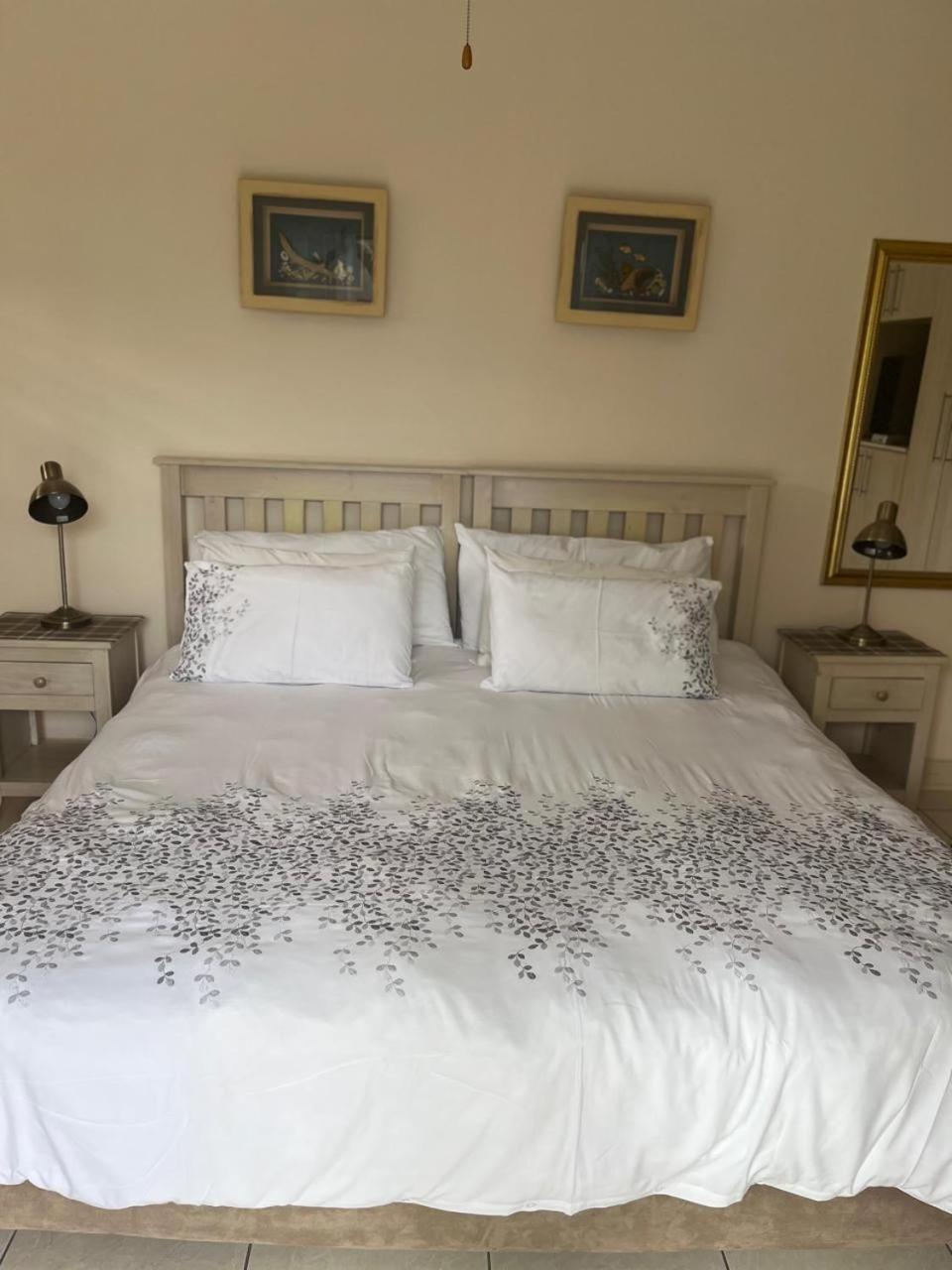 At Sta-Plus Guest House Port Elizabeth Zewnętrze zdjęcie